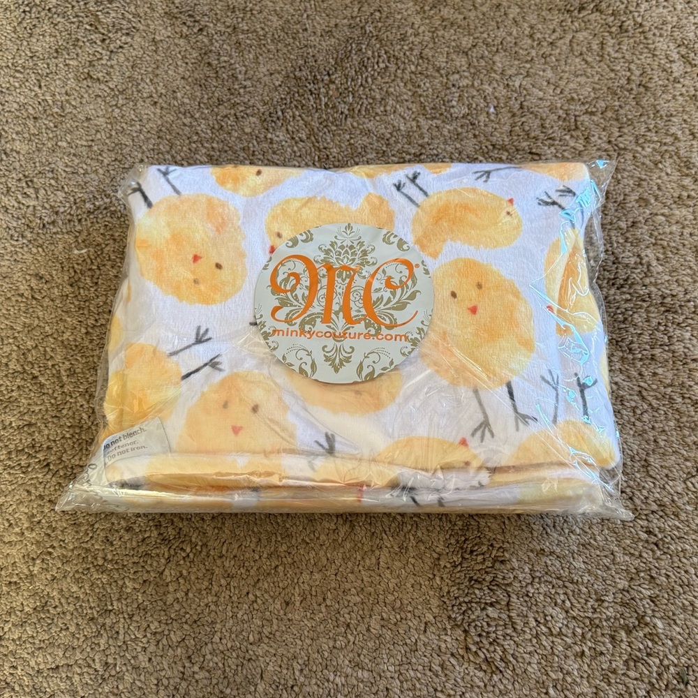 NIP Minky Couture Yellow Chick Pillowcase